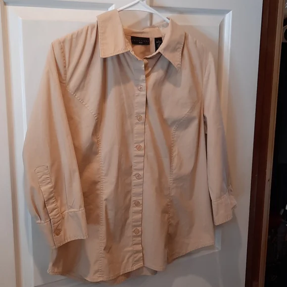 Apostrophe 3/4 Sleeve Tan Colored Button Down Shirt size Petite Large - Picture 2 of 7